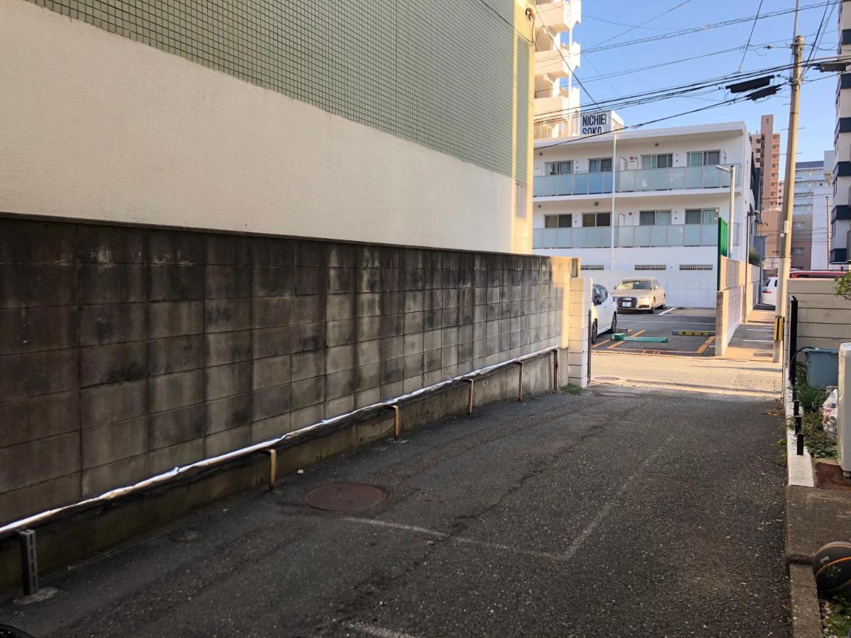 Guesthouse Shiawase Eki Fukuoka  Exterior foto